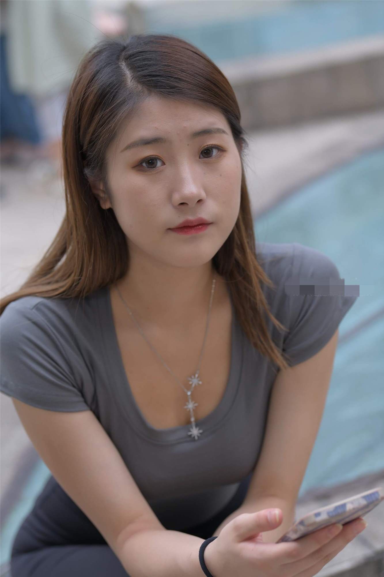 脾气不好的女孩 ~ 图片+V